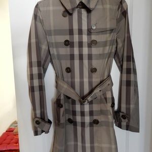 Burberry Mid-Length Trench Coat